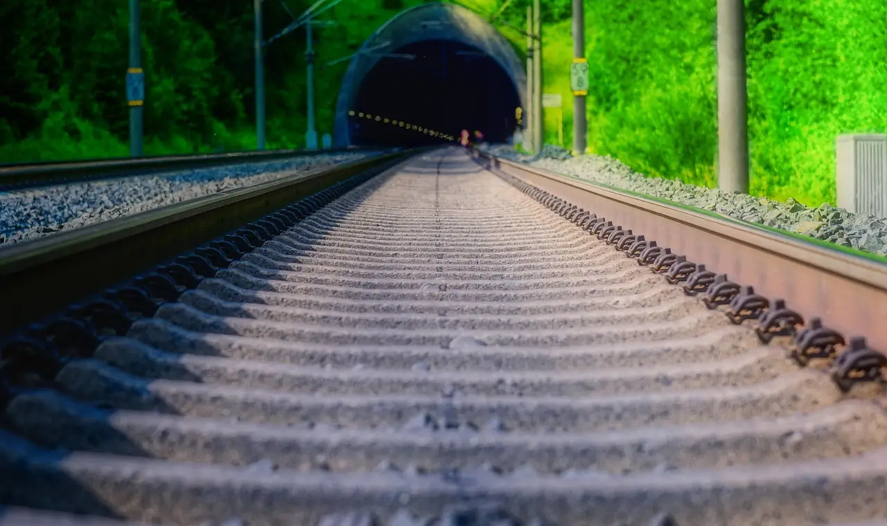 Leave Rail Safety to Railroaders - SMART Union